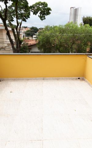 Casa à venda com 150m², 3 quartos e 2 vagas Casa à venda com 150m², 3 quartos e 2 vagasQuintal