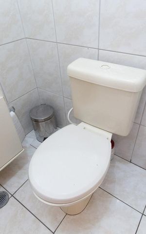 Casa à venda com 150m², 3 quartos e 2 vagas Casa à venda com 150m², 3 quartos e 2 vagasLavabo