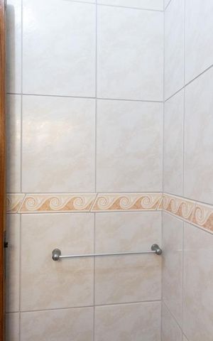 Casa à venda com 150m², 3 quartos e 2 vagas Casa à venda com 150m², 3 quartos e 2 vagasLavabo