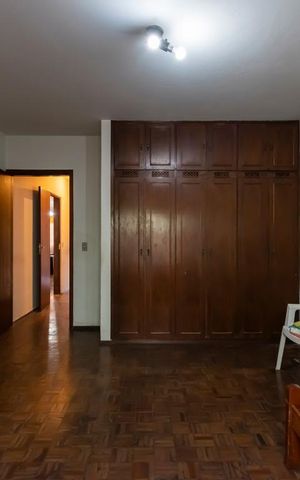 Casa à venda com 220m², 3 quartos e 2 vagasQuarto 3 - Suíte