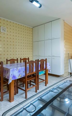 Casa à venda com 220m², 3 quartos e 2 vagasCozinha