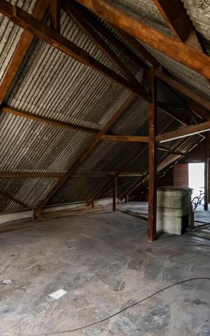 Casa à venda com 220m², 3 quartos e 2 vagasCobertura
