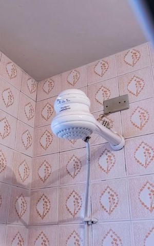 Casa à venda com 220m², 3 quartos e 2 vagasBanheiro social