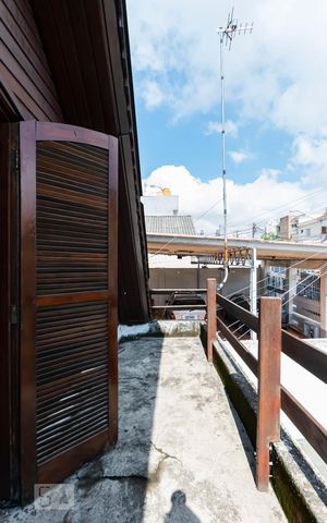 Casa à venda com 220m², 3 quartos e 2 vagasCobertura - Varanda