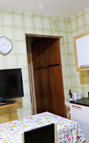 Casa à venda com 210m², 5 quartos e 2 vagas Casa à venda com 210m², 5 quartos e 2 vagasCozinha