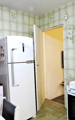 Casa à venda com 210m², 5 quartos e 2 vagas Casa à venda com 210m², 5 quartos e 2 vagasCozinha