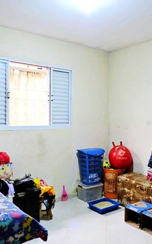 Casa à venda com 210m², 5 quartos e 2 vagas Casa à venda com 210m², 5 quartos e 2 vagasQuarto 2