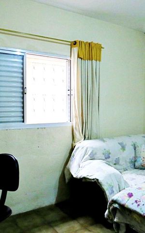 Casa à venda com 210m², 5 quartos e 2 vagas Casa à venda com 210m², 5 quartos e 2 vagasQuarto 1