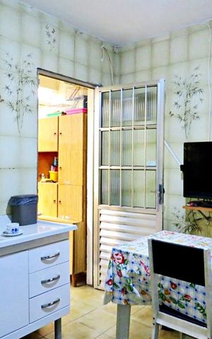 Casa à venda com 210m², 5 quartos e 2 vagas Casa à venda com 210m², 5 quartos e 2 vagasCozinha