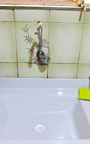Casa à venda com 210m², 5 quartos e 2 vagas Casa à venda com 210m², 5 quartos e 2 vagasCozinha - Torneira