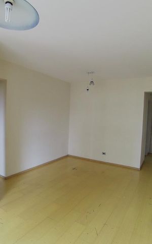 Apartamento à venda com 70m², 2 quartos e 1 vaga Apartamento à venda com 70m², 2 quartos e 1 vagaSala