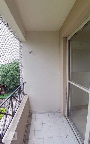 Apartamento à venda com 70m², 2 quartos e 1 vaga Apartamento à venda com 70m², 2 quartos e 1 vagaVaranda
