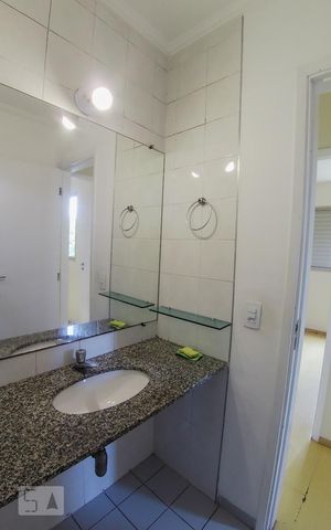 Apartamento à venda com 70m², 2 quartos e 1 vaga Apartamento à venda com 70m², 2 quartos e 1 vagaBanheiro