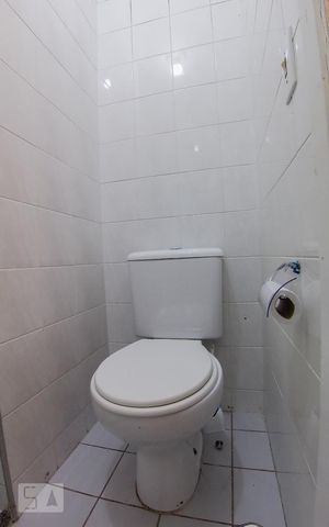 Apartamento à venda com 70m², 2 quartos e 1 vaga Apartamento à venda com 70m², 2 quartos e 1 vagaBanheiro