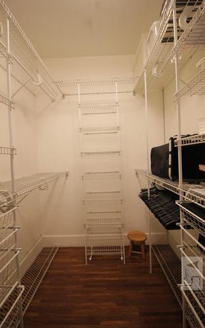 Apartamento à venda com 75m², 2 quartos e 2 vagasCloset