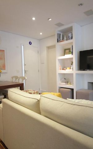 Apartamento à venda com 75m², 2 quartos e 2 vagasSala