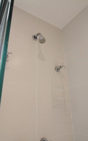 Apartamento à venda com 75m², 2 quartos e 2 vagasChuveiro