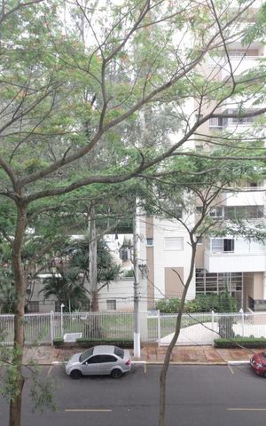 Apartamento à venda com 75m², 2 quartos e 2 vagasVista da varanda