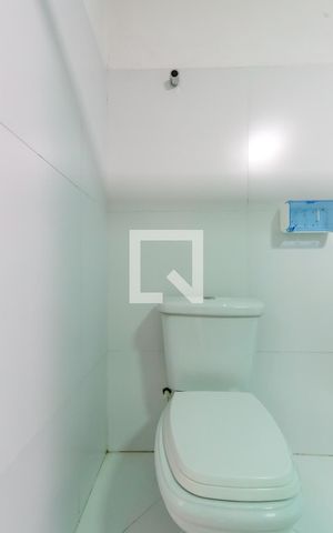 Casa à venda com 480m², 4 quartos e sem vaga Casa à venda com 480m², 4 quartos e sem vagaBanheiro da Suíte 1