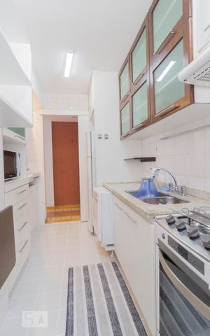 Apartamento à venda com 60m², 2 quartos e 1 vaga Apartamento à venda com 60m², 2 quartos e 1 vagaCozinha