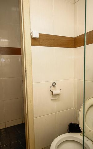 Casa à venda com 700m², 15 quartos e 1 vaga Casa à venda com 700m², 15 quartos e 1 vagaBanheiro Social