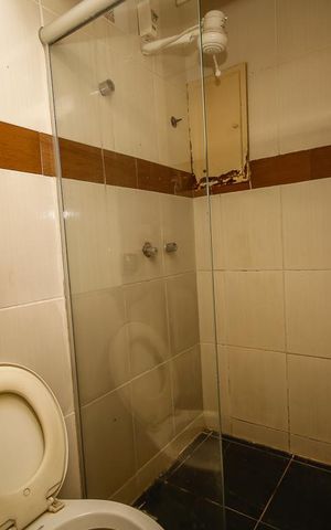 Casa à venda com 700m², 15 quartos e 1 vaga Casa à venda com 700m², 15 quartos e 1 vagaBanheiro Social