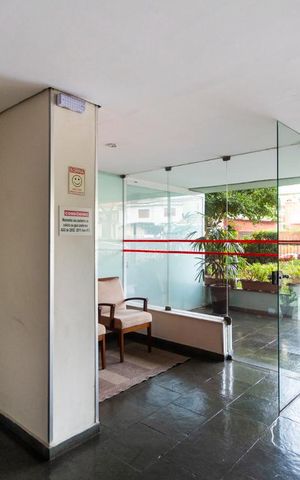 Apartamento à venda com 70m², 2 quartos e 2 vagasHall social