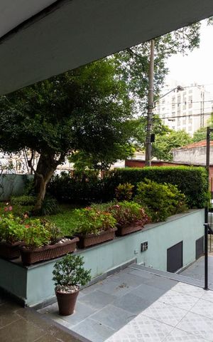 Apartamento à venda com 70m², 2 quartos e 2 vagasEntrada