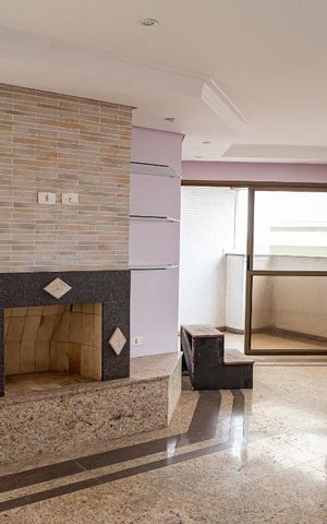 Apartamento à venda com 330m², 4 quartos e 4 vagas Apartamento à venda com 330m², 4 quartos e 4 vagasCobertura - Sala