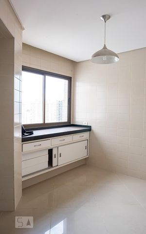 Apartamento à venda com 330m², 4 quartos e 4 vagas Apartamento à venda com 330m², 4 quartos e 4 vagasCozinha