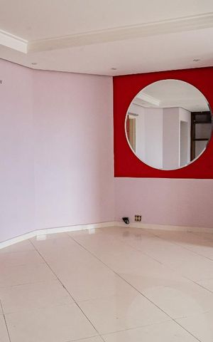 Apartamento à venda com 330m², 4 quartos e 4 vagas Apartamento à venda com 330m², 4 quartos e 4 vagasSala