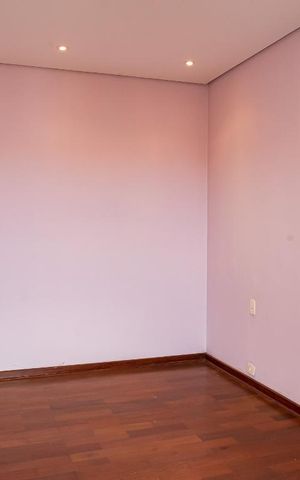 Apartamento à venda com 330m², 4 quartos e 4 vagas Apartamento à venda com 330m², 4 quartos e 4 vagasSuíte 1