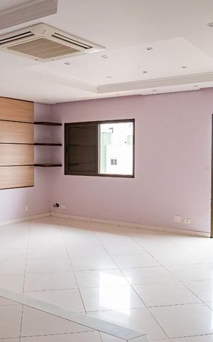 Apartamento à venda com 330m², 4 quartos e 4 vagas Apartamento à venda com 330m², 4 quartos e 4 vagasSala