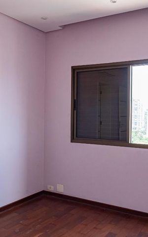 Apartamento à venda com 330m², 4 quartos e 4 vagas Apartamento à venda com 330m², 4 quartos e 4 vagasSuíte 3