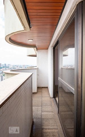 Apartamento à venda com 330m², 4 quartos e 4 vagas Apartamento à venda com 330m², 4 quartos e 4 vagasCobertura - Varanda