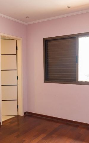 Apartamento à venda com 330m², 4 quartos e 4 vagas Apartamento à venda com 330m², 4 quartos e 4 vagasSuíte 2