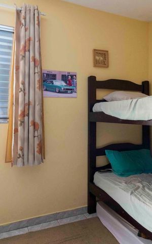 Apartamento à venda com 250m², 3 quartos e 4 vagas Apartamento à venda com 250m², 3 quartos e 4 vagasQuarto 2 - Casa Fundos