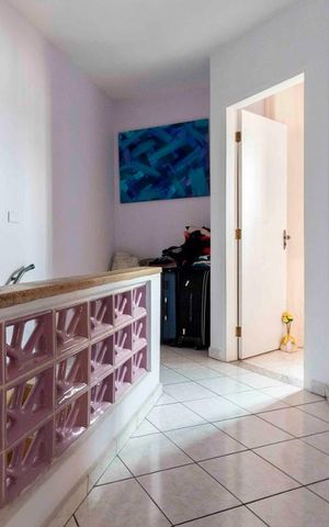 Apartamento à venda com 250m², 3 quartos e 4 vagas Apartamento à venda com 250m², 3 quartos e 4 vagasCorredor
