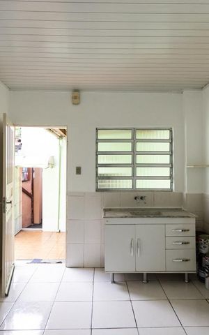 Casa à venda com 350m², 2 quartos e 9 vagasCozinha
