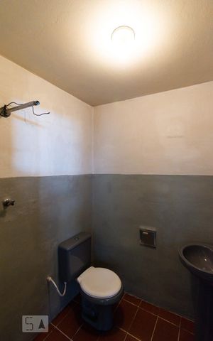Casa à venda com 350m², 2 quartos e 9 vagasBanheiro