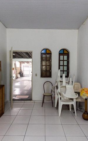 Casa à venda com 350m², 2 quartos e 9 vagasEdícula