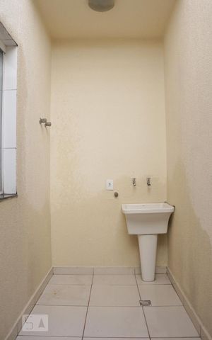 Casa de condomínio à venda com 60m², 2 quartos e sem vaga Casa de condomínio à venda com 60m², 2 quartos e sem vagaDetalhe da area de serviço