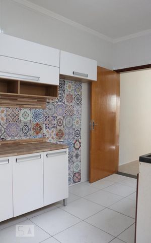 Casa de condomínio à venda com 60m², 2 quartos e sem vaga Casa de condomínio à venda com 60m², 2 quartos e sem vagaCozinha