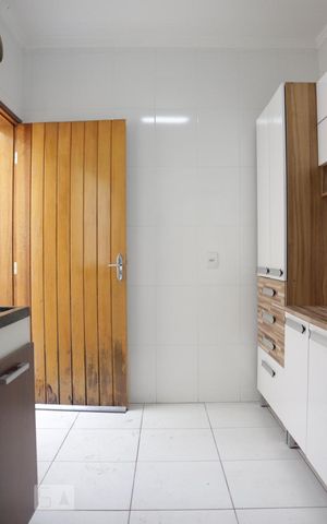Casa de condomínio à venda com 60m², 2 quartos e sem vaga Casa de condomínio à venda com 60m², 2 quartos e sem vagaCozinha
