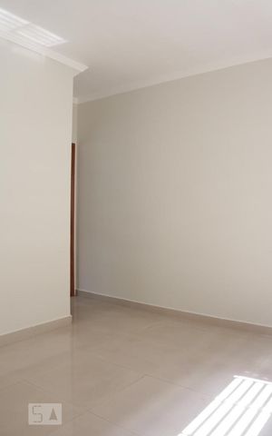 Casa de condomínio à venda com 60m², 2 quartos e sem vaga Casa de condomínio à venda com 60m², 2 quartos e sem vagaDetalhe Sala