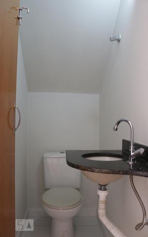 Casa de condomínio à venda com 60m², 2 quartos e sem vaga Casa de condomínio à venda com 60m², 2 quartos e sem vagaLavabo