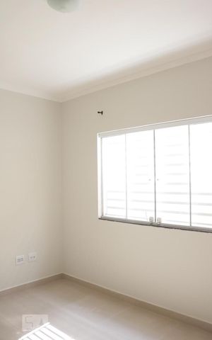 Casa de condomínio à venda com 60m², 2 quartos e sem vaga Casa de condomínio à venda com 60m², 2 quartos e sem vagaDetalhe Sala