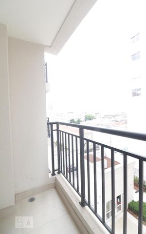 Apartamento para alugar com 36m², 1 quarto e 1 vaga Apartamento para alugar com 36m², 1 quarto e 1 vagaSacada