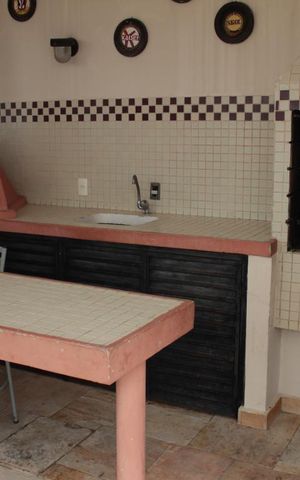 Apartamento à venda com 195m², 4 quartos e 2 vagas Apartamento à venda com 195m², 4 quartos e 2 vagasÁrea comum - Churrasqueira