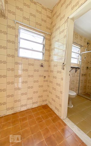 Casa para alugar com 70m², 2 quartos e 1 vaga Casa para alugar com 70m², 2 quartos e 1 vagaÁrea de Serviço